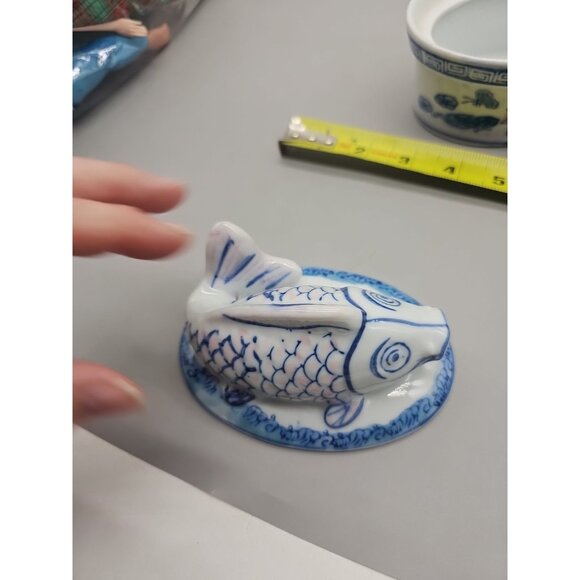 Vintage Koi Fish Blue & White Lidded Candy Butter Trinket Dish Porcelain - Picture 8 of 9